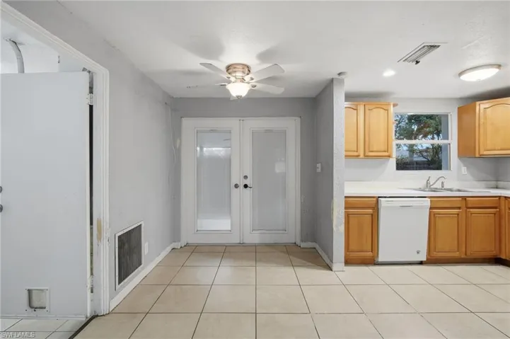 Virtually staged
