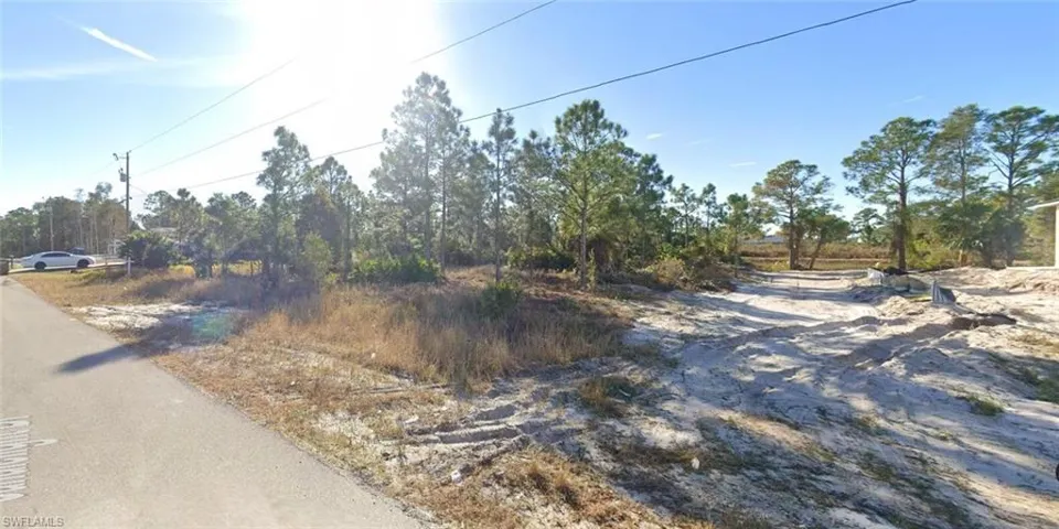 1036 Candlelight Dr, Lehigh Acres, Florida 33974
