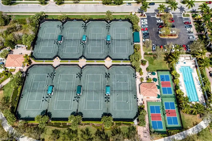 Aerial view of tennis and pickleball courts
