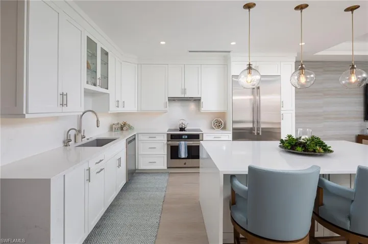 4000 Gulf Shore Blvd N 400, Naples, Florida 34103