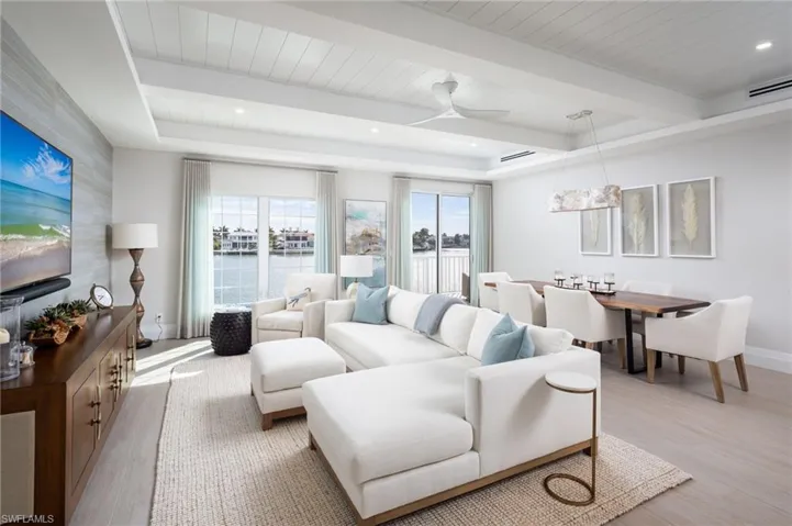 4000 Gulf Shore Blvd N 400, Naples, Florida 34103