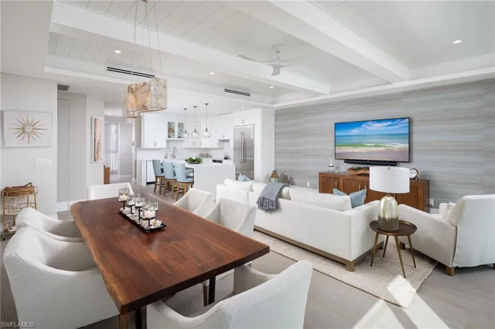 4000 Gulf Shore Blvd N 400, Naples, Florida 34103