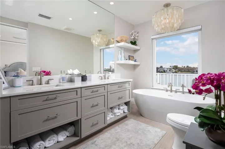 4000 Gulf Shore Blvd N 400, Naples, Florida 34103