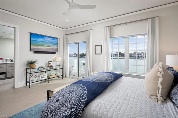 4000 Gulf Shore Blvd N 400, Naples, Florida 34103