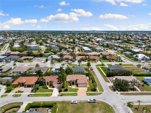Great location near Mackle Park
