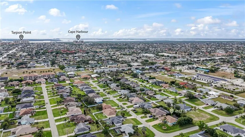 4532 SW 14th  PL, Cape Coral, FL 33914