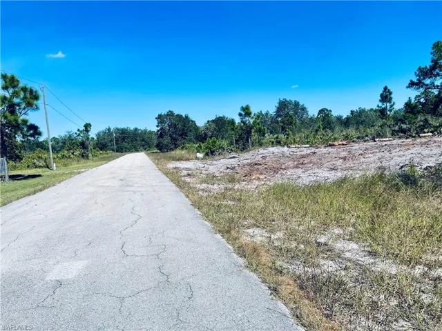 1822  Styles  CT, Lehigh Acres, FL 33972