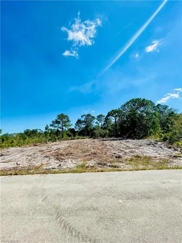 1822  Styles  CT, Lehigh Acres, FL 33972