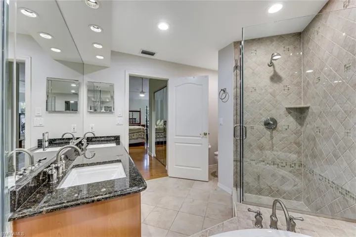 3951 Windward Passage Cir 202, Bonita Springs, Florida 34134