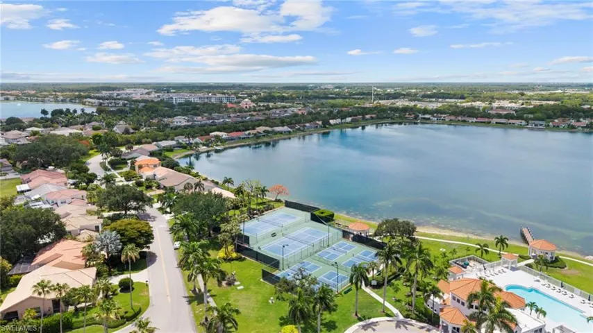 7761  Jewel  LN, Naples, FL 34109