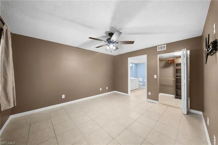 7761  Jewel  LN, Naples, FL 34109