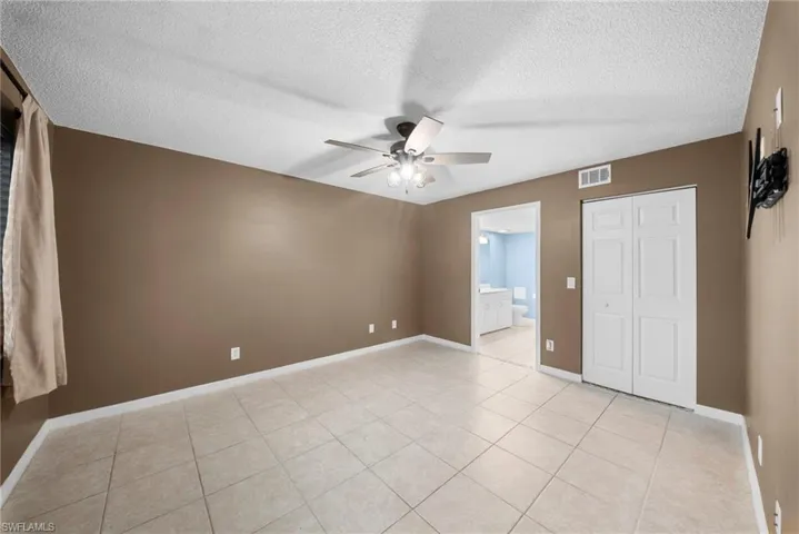 7761  Jewel  LN, Naples, FL 34109