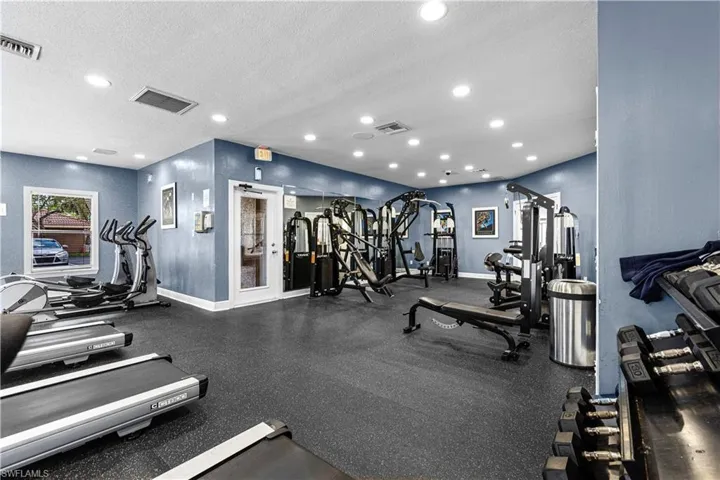 2094  Arbour Walk  CIR, Naples, FL 34109