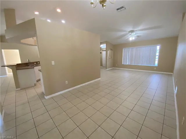 2251 Sw 4th St, Cape Coral, Florida 33991