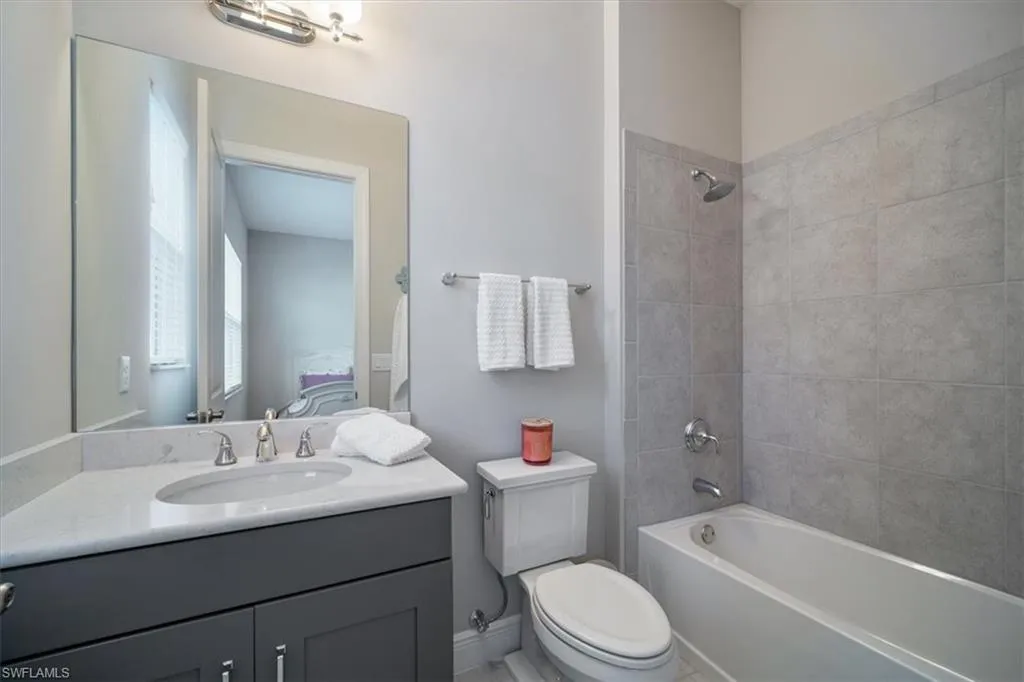 8761 Saint Lucia DR, Naples, FL 34114,225005806