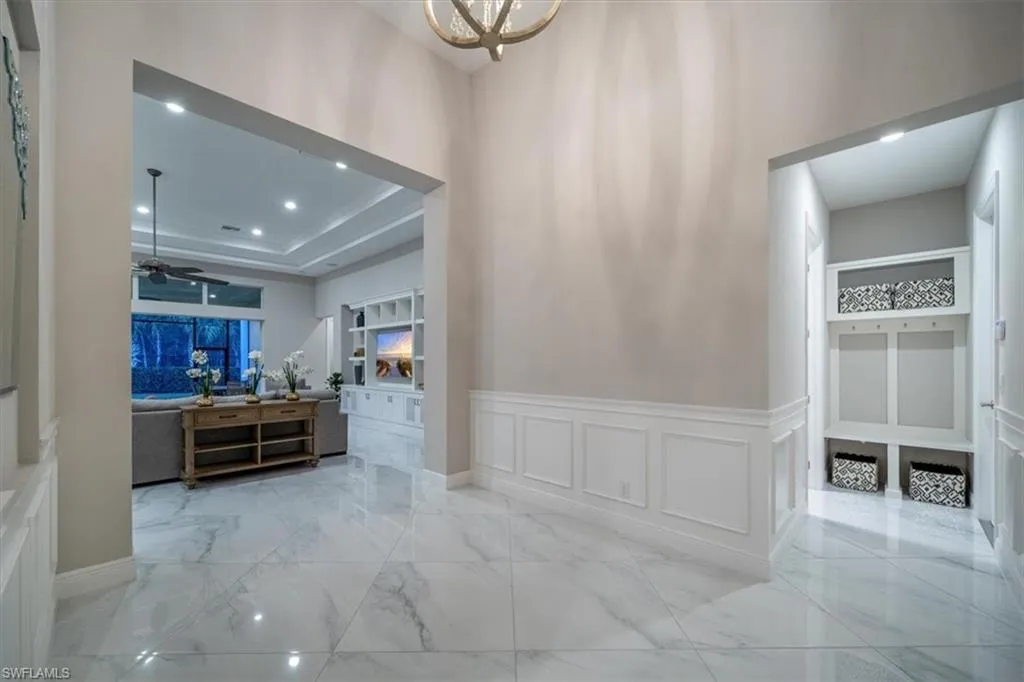 8761 Saint Lucia DR, Naples, FL 34114,225005806