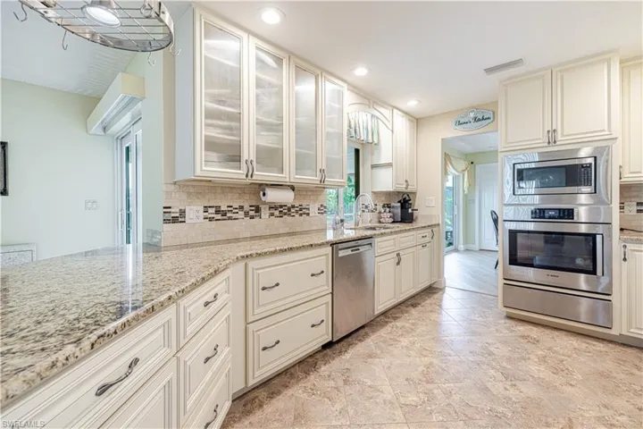 15840 Lake Candlewood Dr, Fort Myers, Florida 33908