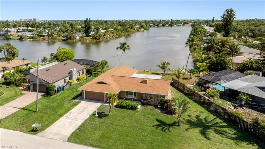 15840 Lake Candlewood Dr, Fort Myers, Florida 33908