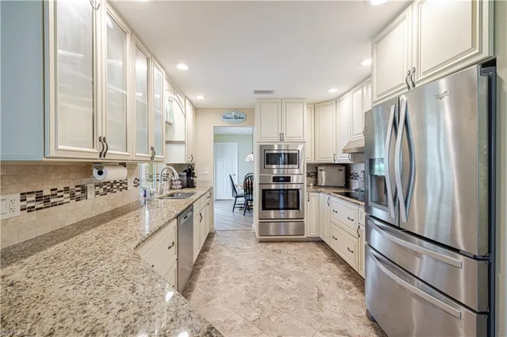 15840 Lake Candlewood Dr, Fort Myers, Florida 33908