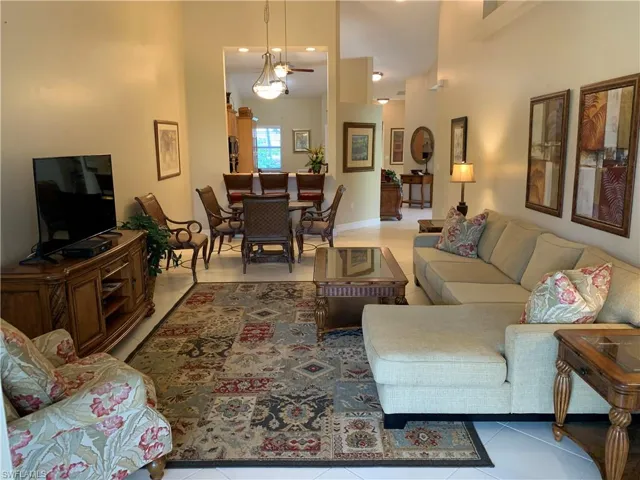 8133 Chancel Ct 64-1, Naples, Florida 34104