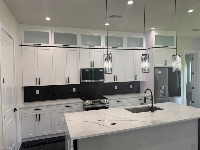 2342 10th Ave Se, Naples, Florida 34117