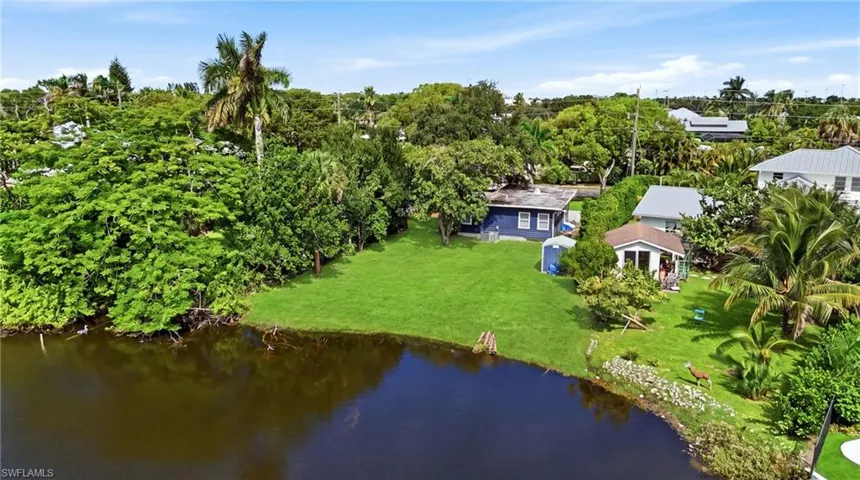 1166 12th Ave N, Naples, Florida 34102