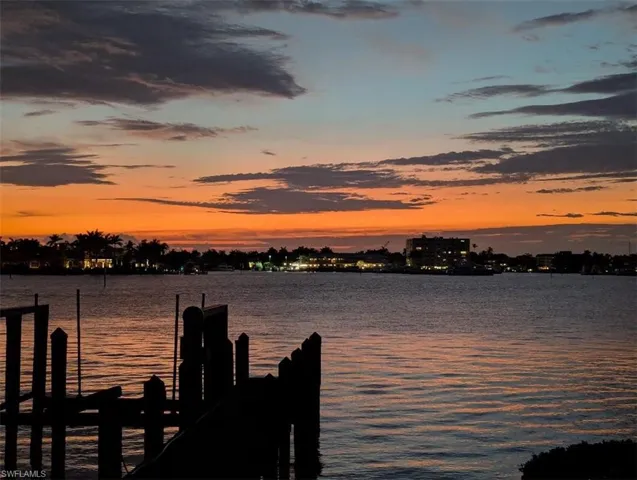 1535 Dolphin Ln, Naples, Florida 34102