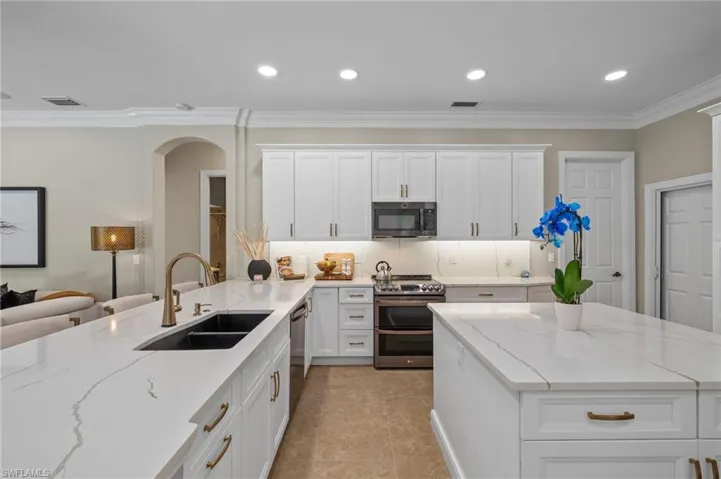 8796  Tropical  CT, Fort Myers, FL 33908
