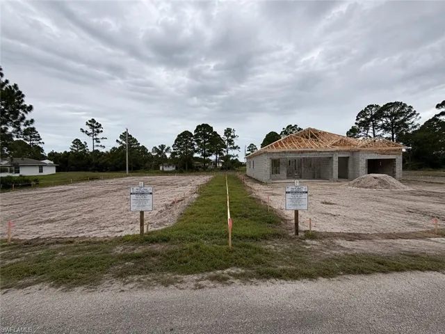 843 Dante Ave S, Lehigh Acres, Florida 33974