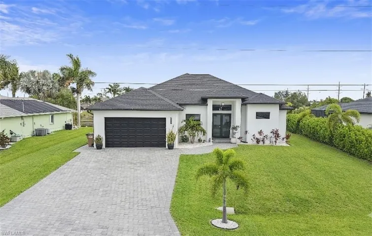 2425 Sw 2nd Ter, Cape Coral, Florida 33991