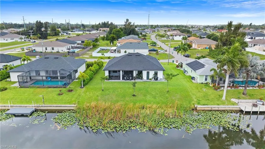 2425 Sw 2nd Ter, Cape Coral, Florida 33991