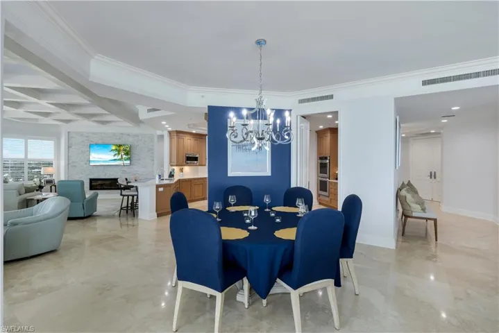 81 Seagate Dr 803, Naples, Florida 34103