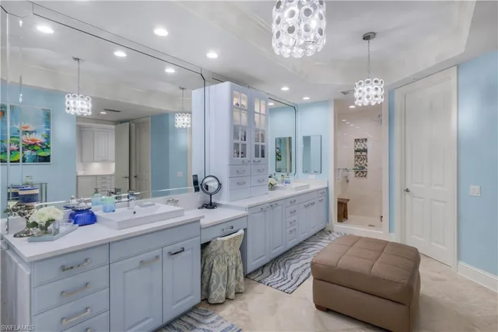 81 Seagate Dr 803, Naples, Florida 34103