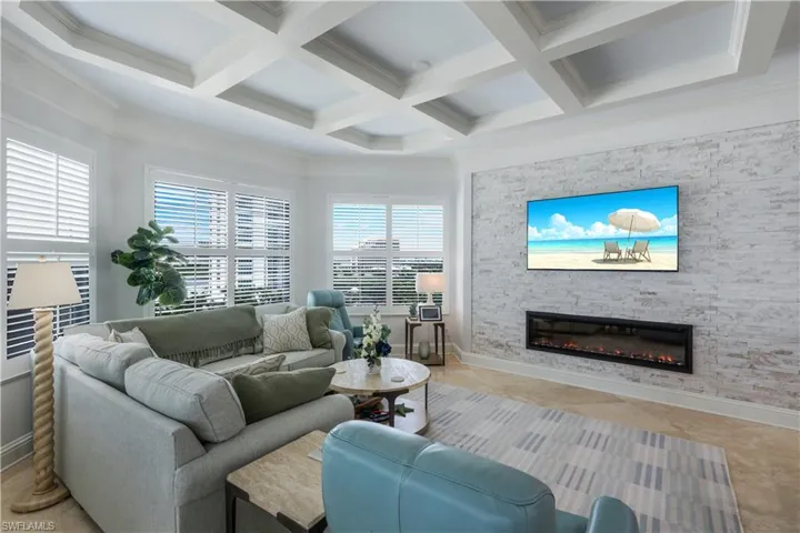 81 Seagate Dr 803, Naples, Florida 34103