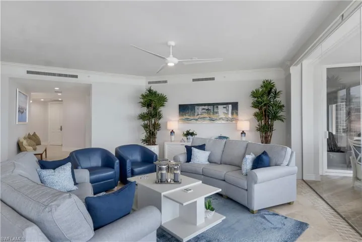 81 Seagate Dr 803, Naples, Florida 34103