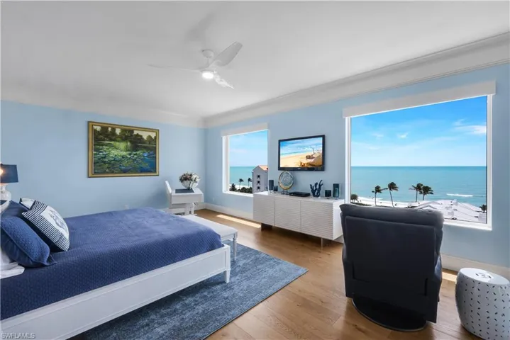 81 Seagate Dr 803, Naples, Florida 34103