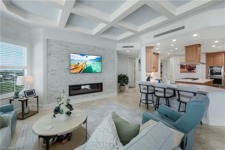 81 Seagate Dr 803, Naples, Florida 34103