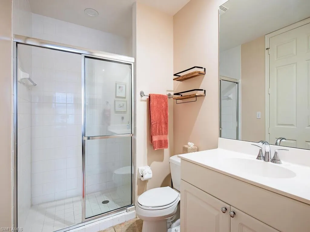 400 FLAGSHIP DR, Naples, FL 34108,225041410