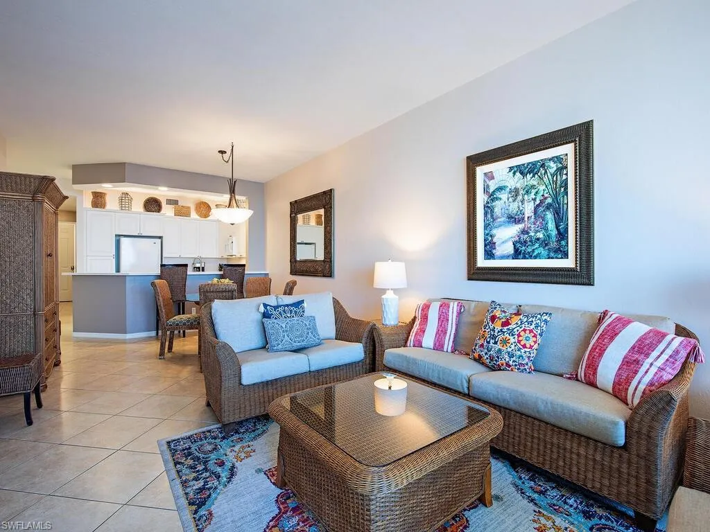 400 FLAGSHIP DR, Naples, FL 34108,225041410