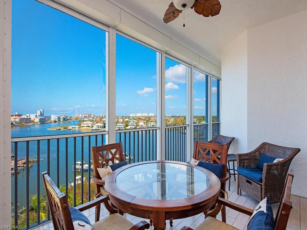 400 FLAGSHIP DR, Naples, FL 34108,225041410