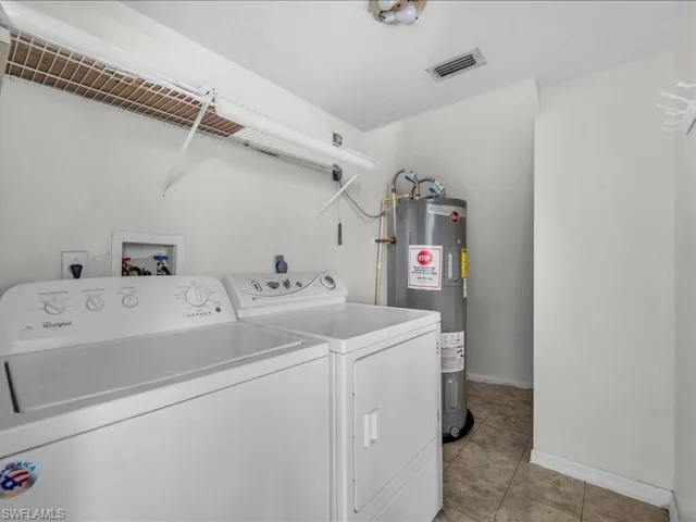 28 Cosmopolitan Dr 15, Lehigh Acres, Florida 33936