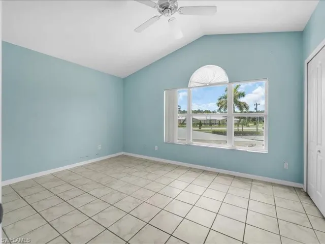 28 Cosmopolitan Dr 15, Lehigh Acres, Florida 33936