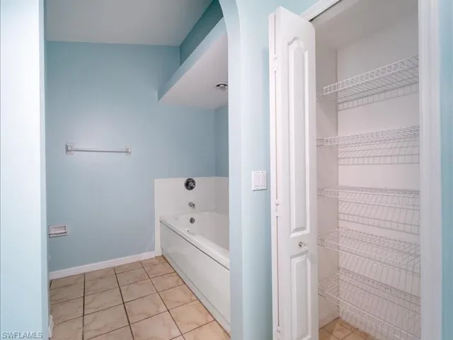 28 Cosmopolitan Dr 15, Lehigh Acres, Florida 33936