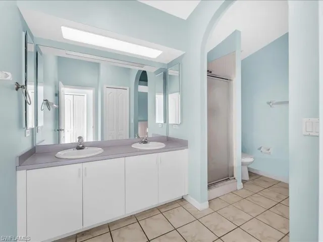 28 Cosmopolitan Dr 15, Lehigh Acres, Florida 33936