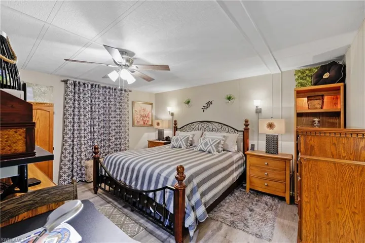 5471  Forest Park  DR, North Fort Myers, FL 33917