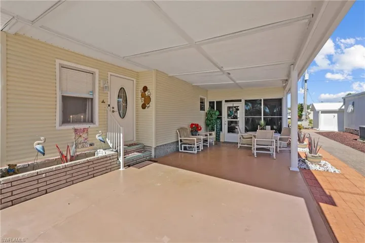 5471  Forest Park  DR, North Fort Myers, FL 33917