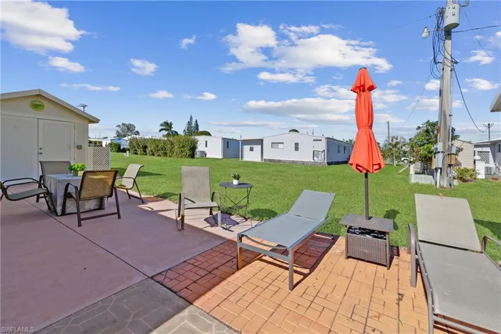 5471  Forest Park  DR, North Fort Myers, FL 33917