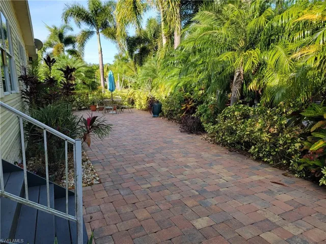 10099 Parkwood Dr, Fort Myers Fl 33905