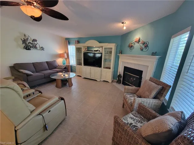 10099 Parkwood Dr, Fort Myers Fl 33905