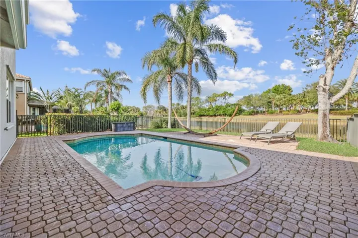 10305  Carolina Willow  DR, Fort Myers, FL 33913